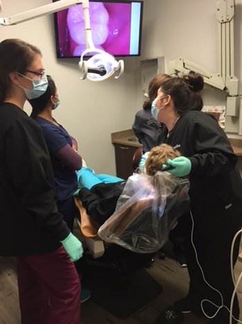 ATS students training on real dental patients, photo 4