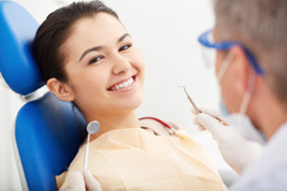 Braces Chicago IL - Dentist and a Patient