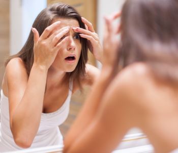 Treatment options from an acne doctor in the Stockton community