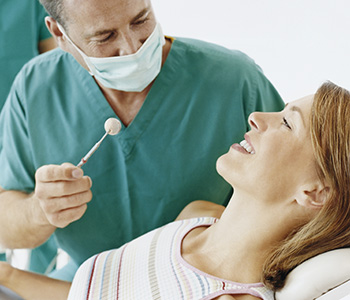 Dr E. Griffin Cole Providing Sunset Valley patients transform their smiles with dental bonding from a cosmetic dentist