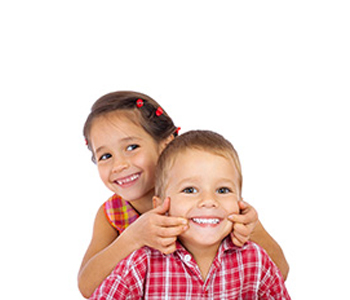 Dr. Steven Hatcher at Steven L. Hatcher, DDS, PA and Dr. Sona J. Isharani, DDS Providing Pediatric Dentistry Treatment
