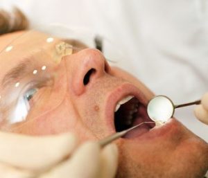 Palm Beach Gardens area dentist offers healthy restorative dentistry services