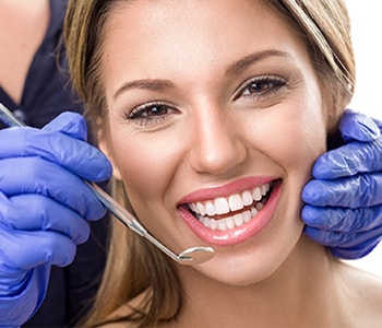 Dr Munira Lokhandwala, Starbrite Dental, smiling woman