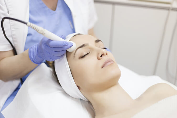 Laser skin tightening services in Rockville area with GentleLase