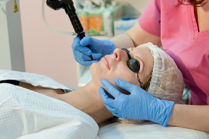 Is there a laser treatment for skin redness for patients near Urbana?
