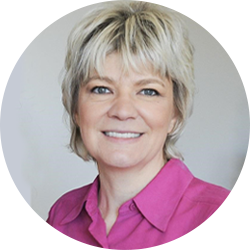 Dr. Sandra Iacob