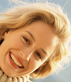 <?php echo $pk; ?> - Beauty woman smiley face