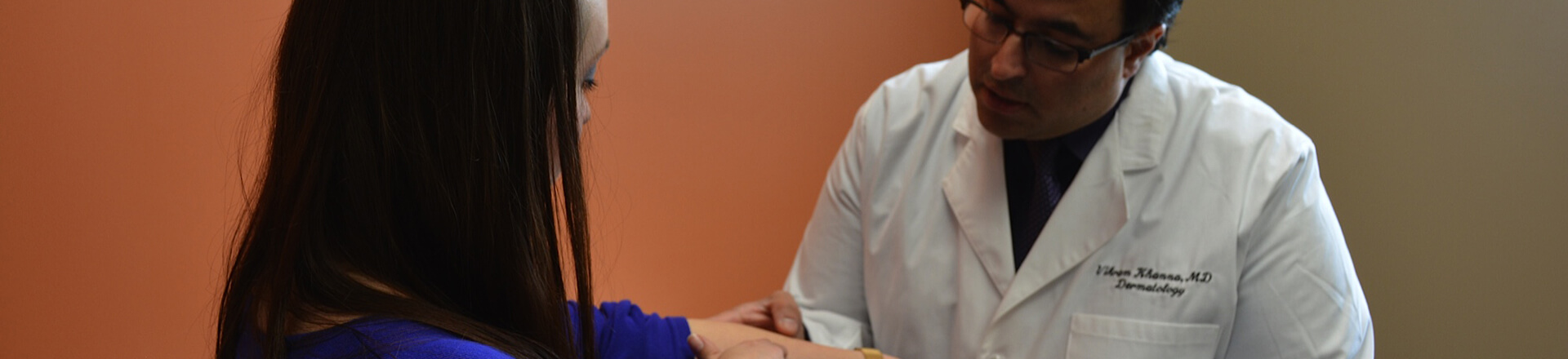 Dr. Vikram Khanna Dermatologist, Algonquin IL