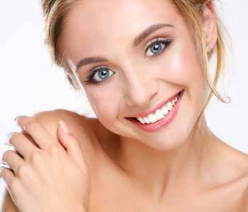 Cosmetic dentists in Costa Mesa, CA restore smiles with full mouth reconstruction