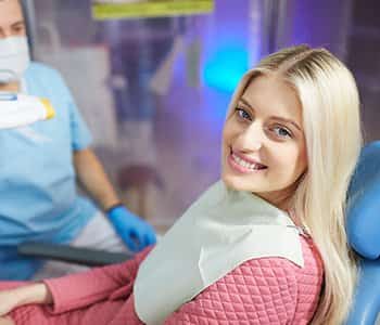 Dentist committed to patient satisfaction provides dentistry services in Mississauga